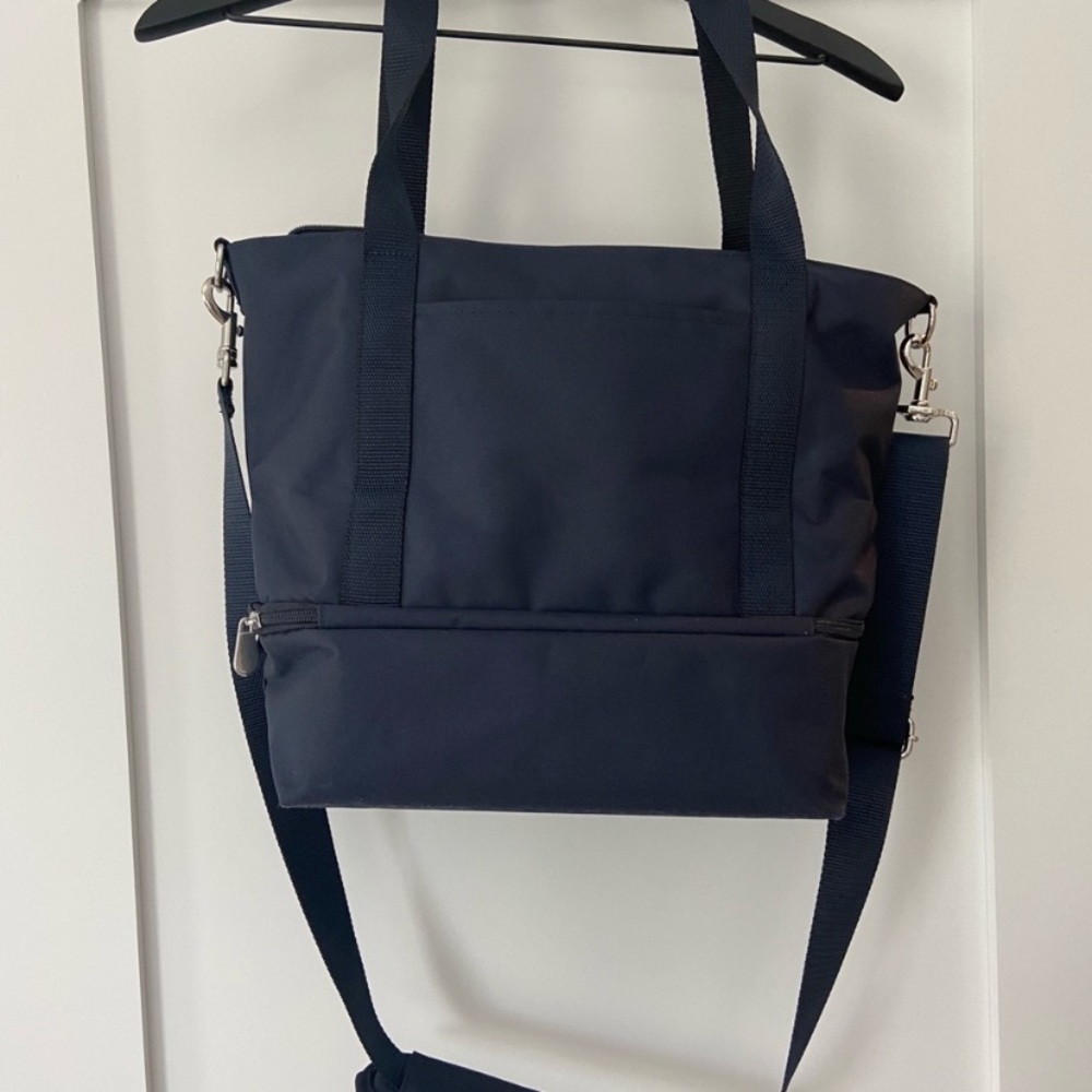 Lo and son new bag small size great for day to day